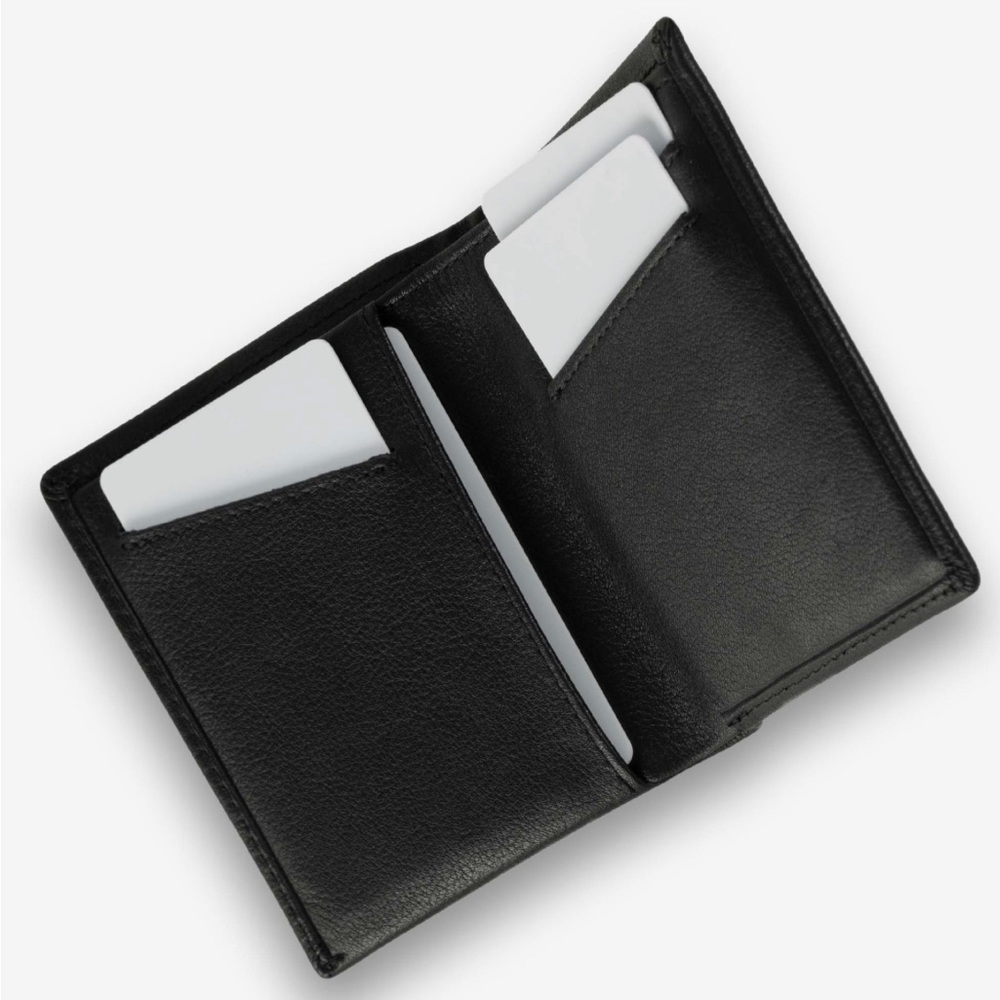 NWOT Vincero billfold wallet